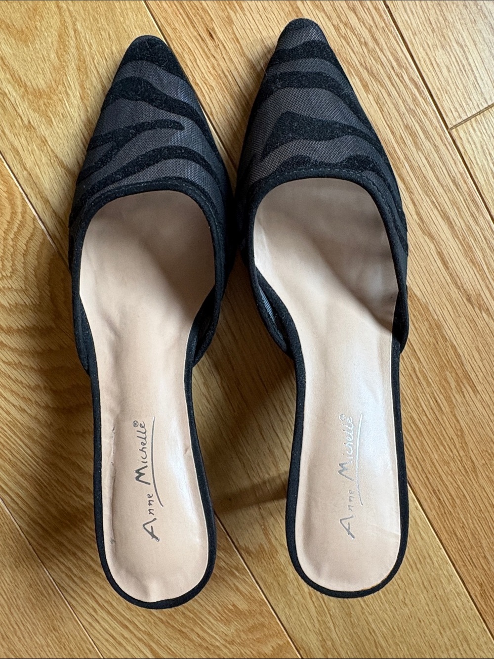 Anne Michelle Black mesh zebra Patterned Pointed-Toe Slip-On Mules size 7